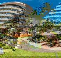DoubleTree by Hilton Hotel Cairns - Nambucca Heads Accommodation