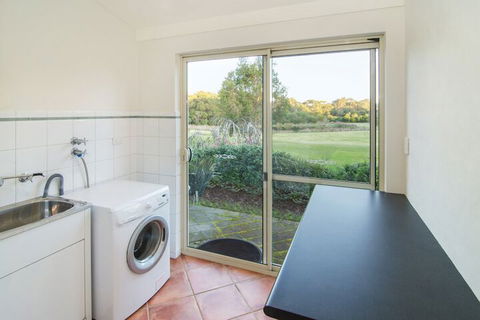 Acacia Chalets - Nambucca Heads Accommodation 3