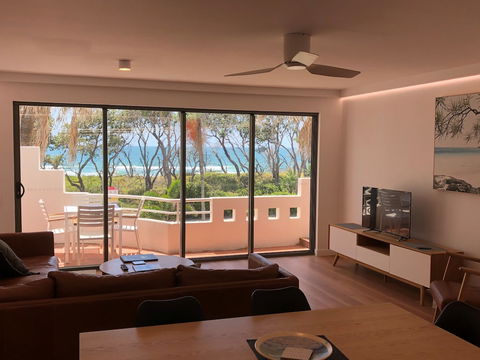 Camargue Beachfront Apartments - Nambucca Heads Accommodation 3