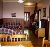 Pemberton Old Picture Theatre Holiday Apartments - Nambucca Heads Accommodation