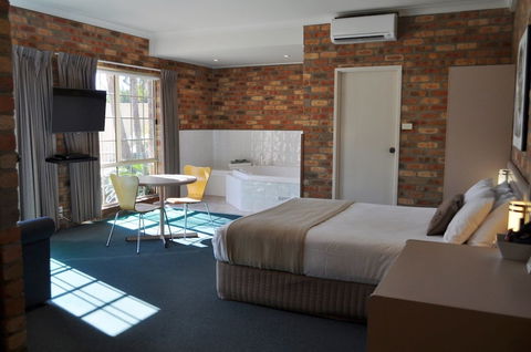 Mollymook Surfbeach Motel And Apartments - Nambucca Heads Accommodation 5