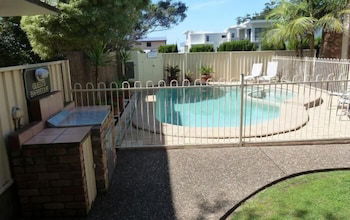 Mollymook Surfbeach Motel And Apartments - Nambucca Heads Accommodation 2
