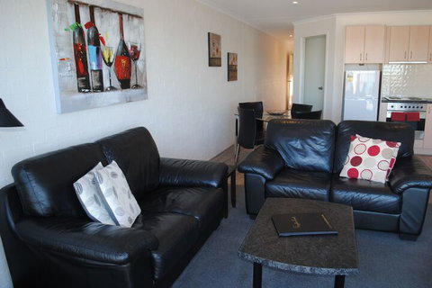 Crown Apartments - Nambucca Heads Accommodation 4