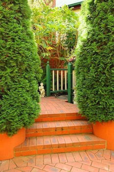 Mary Card's Coach House - Nambucca Heads Accommodation 2