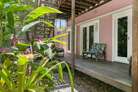 Dolphins Beach House - Nambucca Heads Accommodation 7