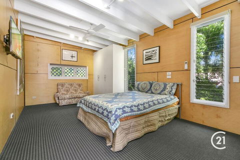 Dolphins Beach House - Nambucca Heads Accommodation 4