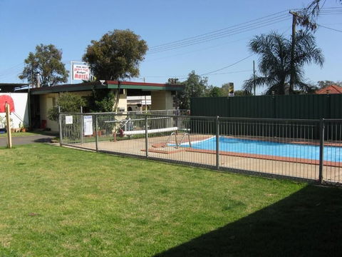 Peak Hill Golden Peak Budget Motel - Nambucca Heads Accommodation 3