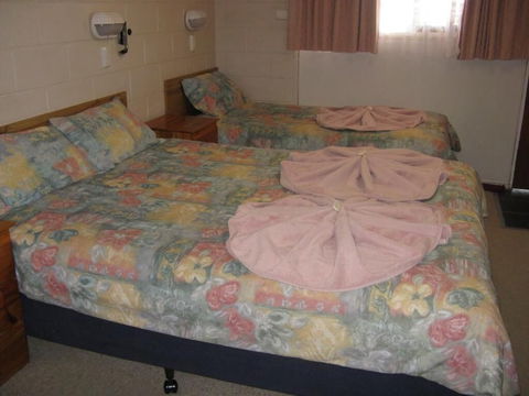 Peak Hill Golden Peak Budget Motel - Nambucca Heads Accommodation 5