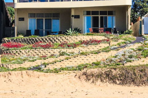 Al Mare Beachfront Retreat - Nambucca Heads Accommodation 1