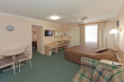 Abraham Lincoln Motel - Nambucca Heads Accommodation 1