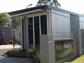 Smart Stayzzz Inns Clermont - Nambucca Heads Accommodation 0