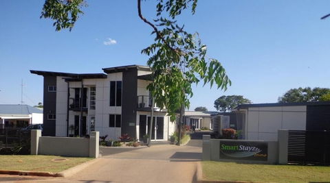 Smart Stayzzz Inns Clermont - Nambucca Heads Accommodation 4