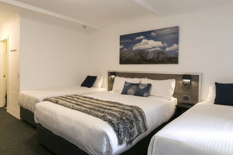 Falls Creek Hotel - Nambucca Heads Accommodation 6