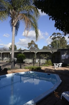 The Hermitage Motel - Nambucca Heads Accommodation 1