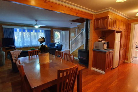 Sails Elegant Spacious Beach Villa - Nambucca Heads Accommodation 3