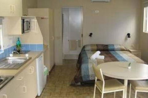 West Wyalong Caravan Park - Nambucca Heads Accommodation 4