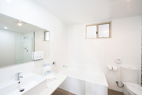 New England Motor Lodge - Nambucca Heads Accommodation 4