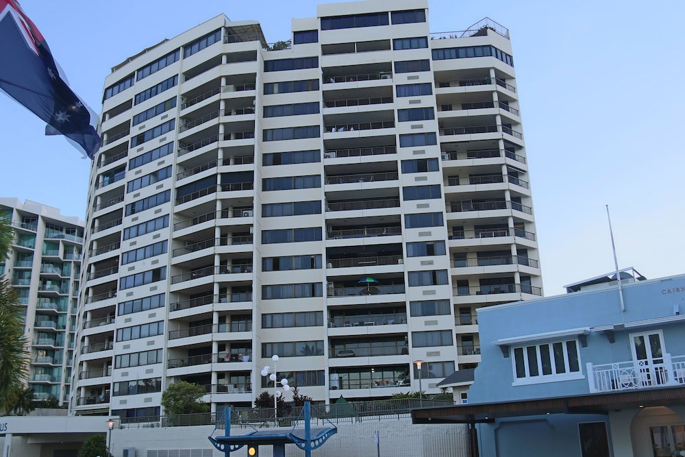 Cairns QLD Nambucca Heads Accommodation