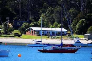 Quarantine Bay Beach Cottages - Nambucca Heads Accommodation 0