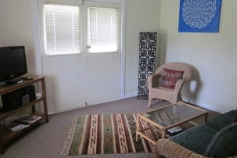 Lakes Waterfront Motel & Holiday Cottages - Nambucca Heads Accommodation 7