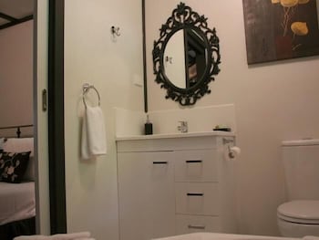 Tudor Cottages Mt Dandenong - Nambucca Heads Accommodation 3