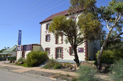 Flinders Ranges Motel - Nambucca Heads Accommodation 5