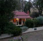 Sinnamons Cottage - Nambucca Heads Accommodation