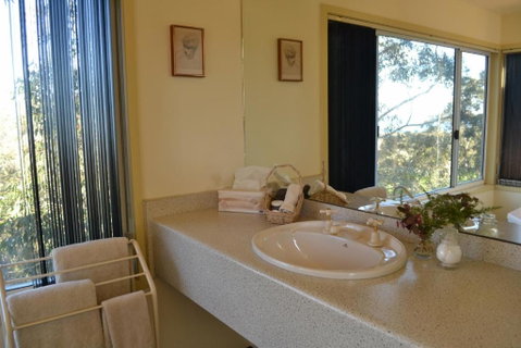 Bundle Hill Cottages - Nambucca Heads Accommodation 1