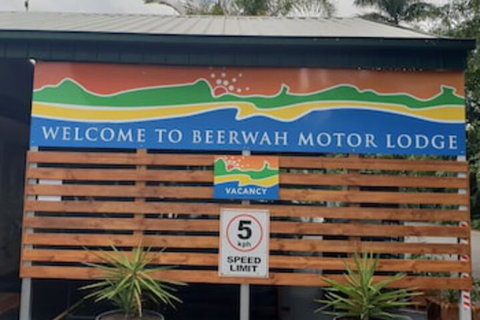 Beerwah Motor Lodge - Nambucca Heads Accommodation 0