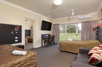 Australian Homestead - Nambucca Heads Accommodation 6