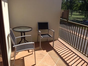 Emerald Executive Apartments - Nambucca Heads Accommodation 5