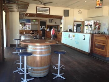 Port Lincoln Pier Hotel - Nambucca Heads Accommodation 4