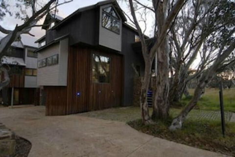 Blue Ice - Nambucca Heads Accommodation 1