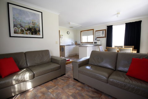 Cape Jervis Holiday Units - Nambucca Heads Accommodation 2