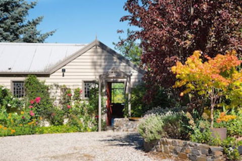 Argus Hill Cottage - Nambucca Heads Accommodation 0