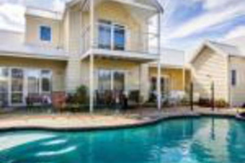 Seaside Spa Retreat - Nambucca Heads Accommodation 0