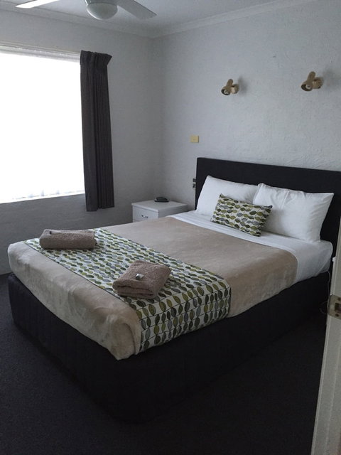 Merimbula Lake Apartments - Nambucca Heads Accommodation 6