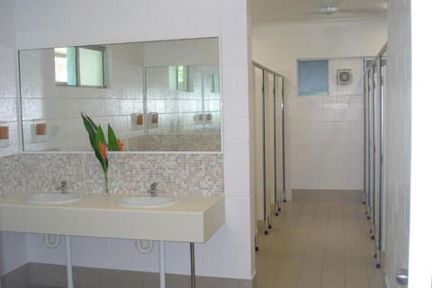 Absolute Backpackers Mission Beach - Nambucca Heads Accommodation 5