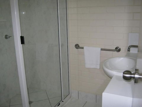 Emu Park Motel - Nambucca Heads Accommodation 1