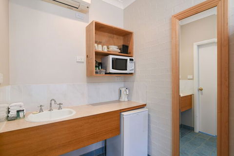 Catalina Motel Lake Macquarie - Nambucca Heads Accommodation 5