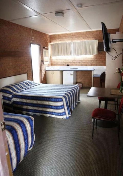 Condobolin Motor Inn - Nambucca Heads Accommodation 4