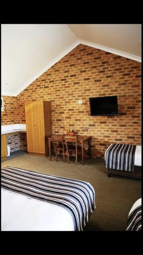 Condobolin Motor Inn - Nambucca Heads Accommodation 5