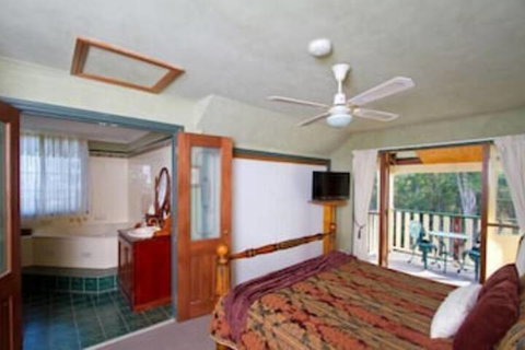 Bimbadeen Mountain Retreat - Nambucca Heads Accommodation 3