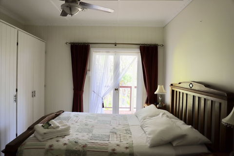 Hilltop On Tamborine - Nambucca Heads Accommodation 5