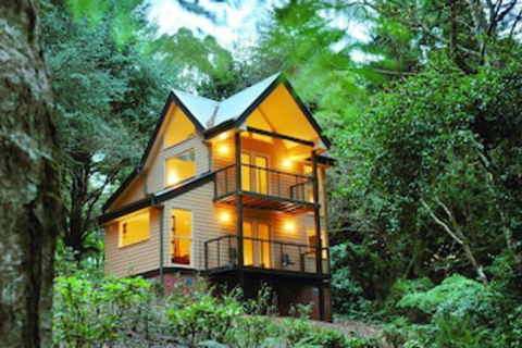 Lochiel Luxury Accommodation - Nambucca Heads Accommodation 0