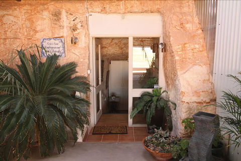 Underground Bed And Breakfast - Nambucca Heads Accommodation 1