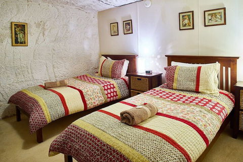 Underground Bed And Breakfast - Nambucca Heads Accommodation 6