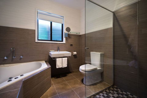 Spa Villas On Main - Nambucca Heads Accommodation 7