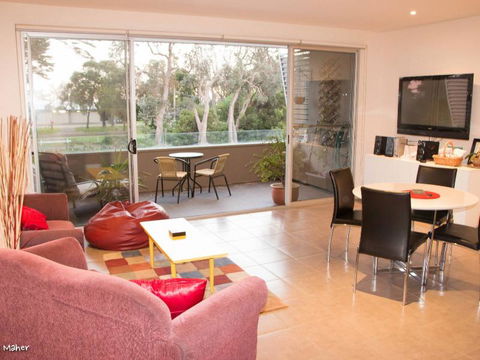 Westend Apartment At The Beach - Nambucca Heads Accommodation 6