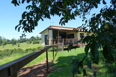 Bellthorpe Stays - Nambucca Heads Accommodation 6